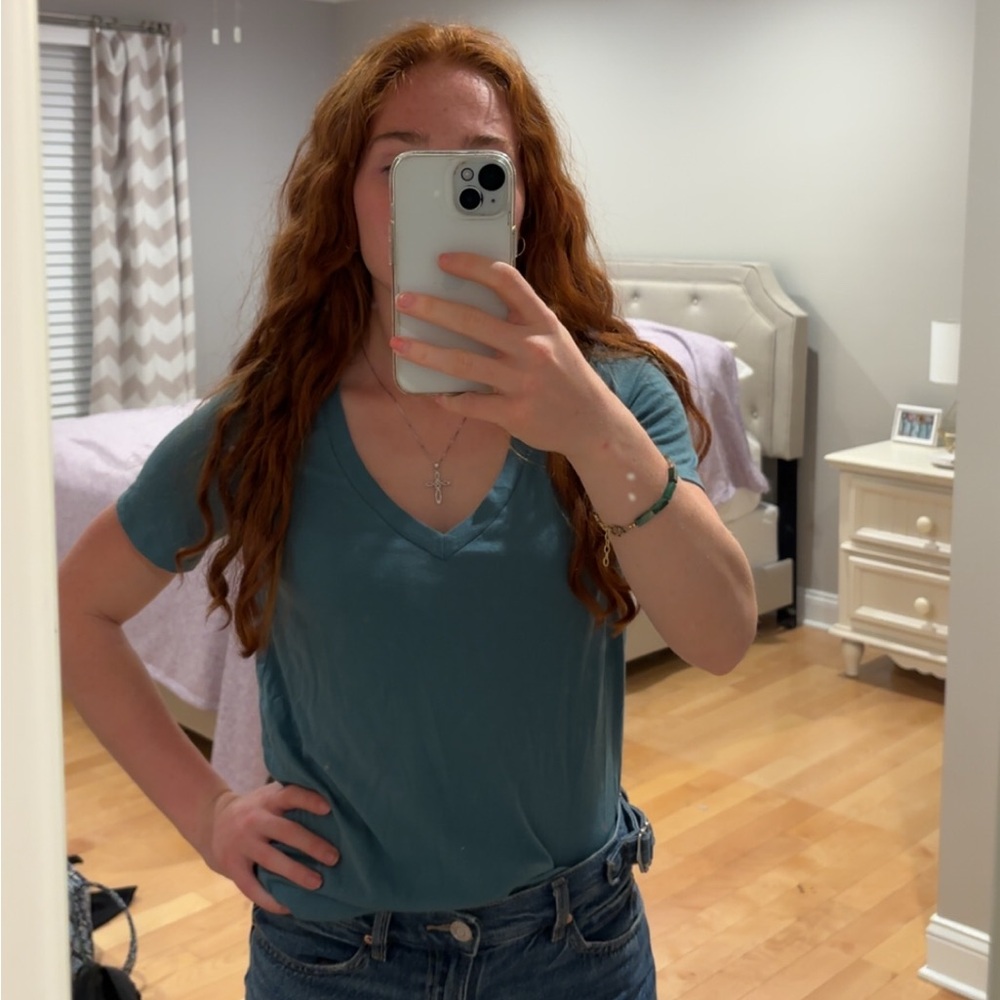 VS Pink Teal V-Neck T-Shirt